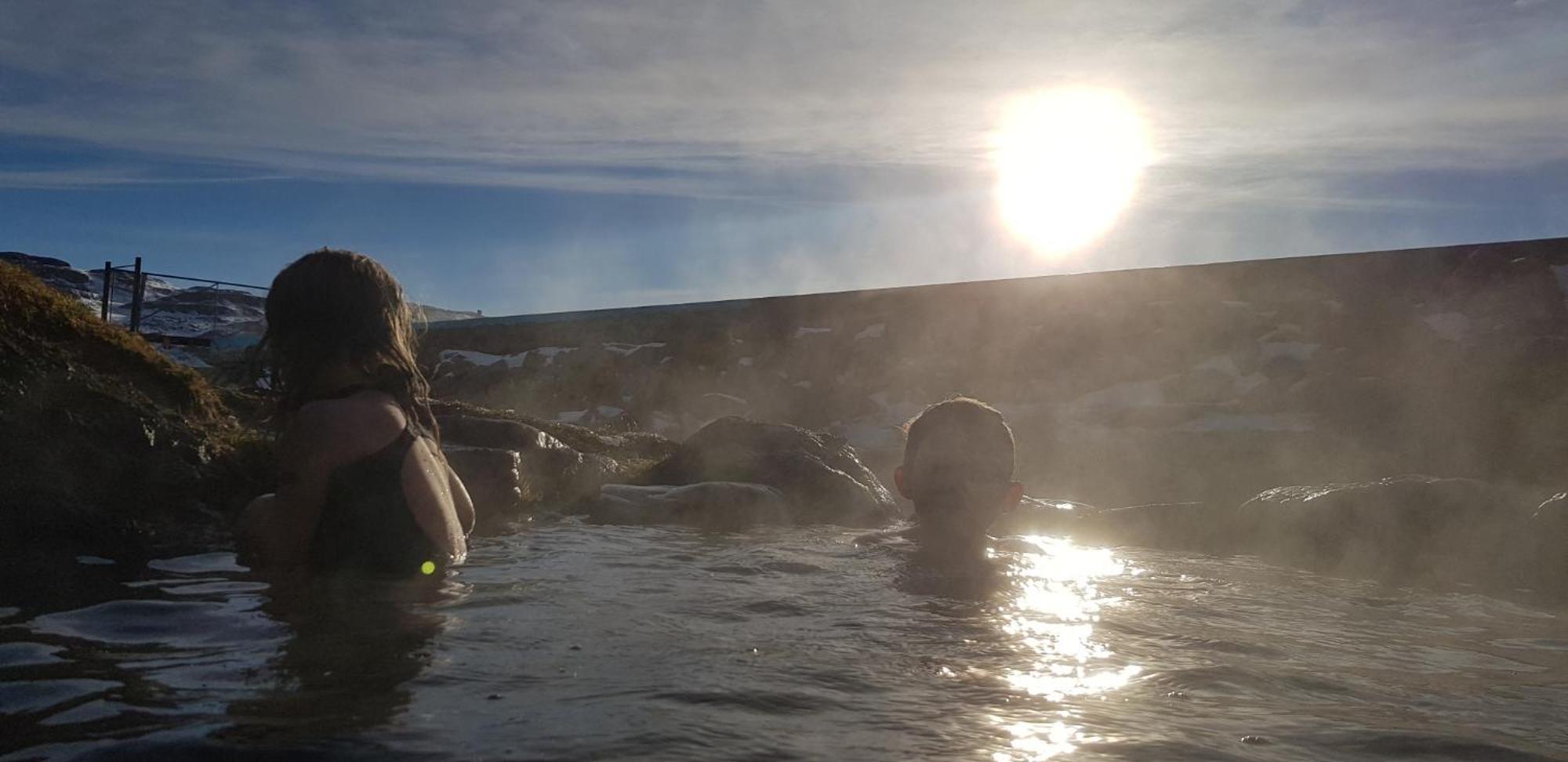 Hotel Laugarholl With Natural Hot Spring هولمافيك المظهر الخارجي الصورة