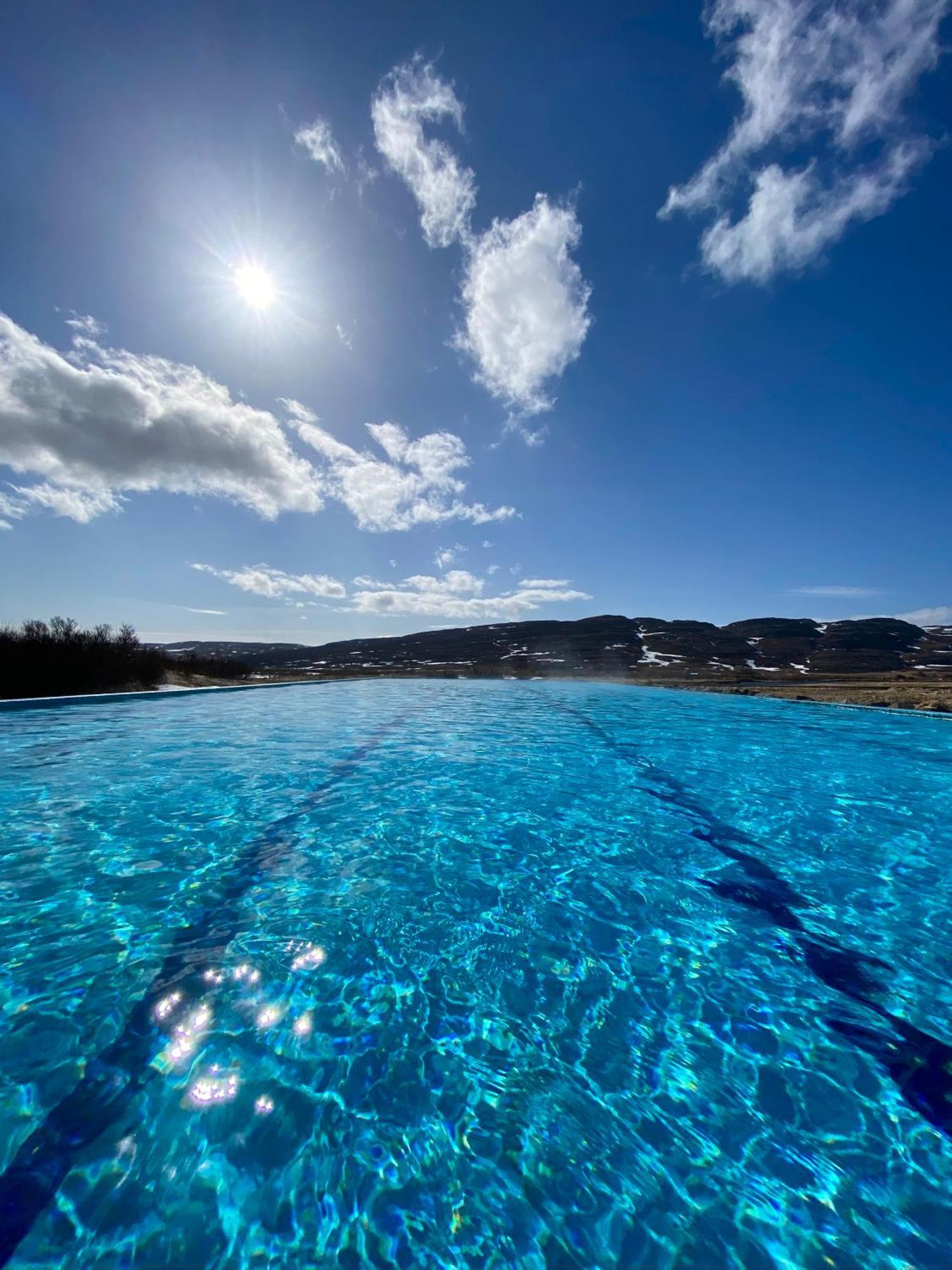 Hotel Laugarholl With Natural Hot Spring هولمافيك المظهر الخارجي الصورة